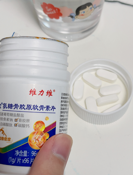 维力维氨糖骨胶原年轻人能吃吗? 维力维氨糖骨胶原年轻人能吃吗?